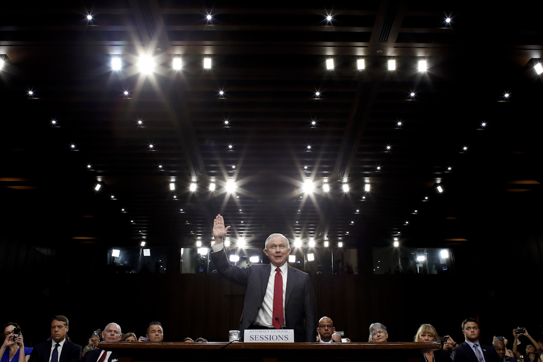 美國司法部長塞申斯(Jeff Sessions)出席參議院聽證會。