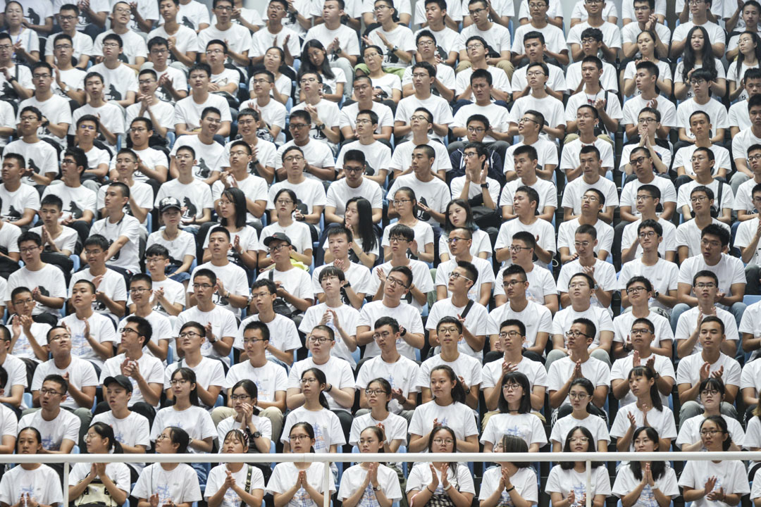2018年8月23日，新生學生參加2018年清華大學新學期開學典禮。 攝：VCG/VCG via Getty Images