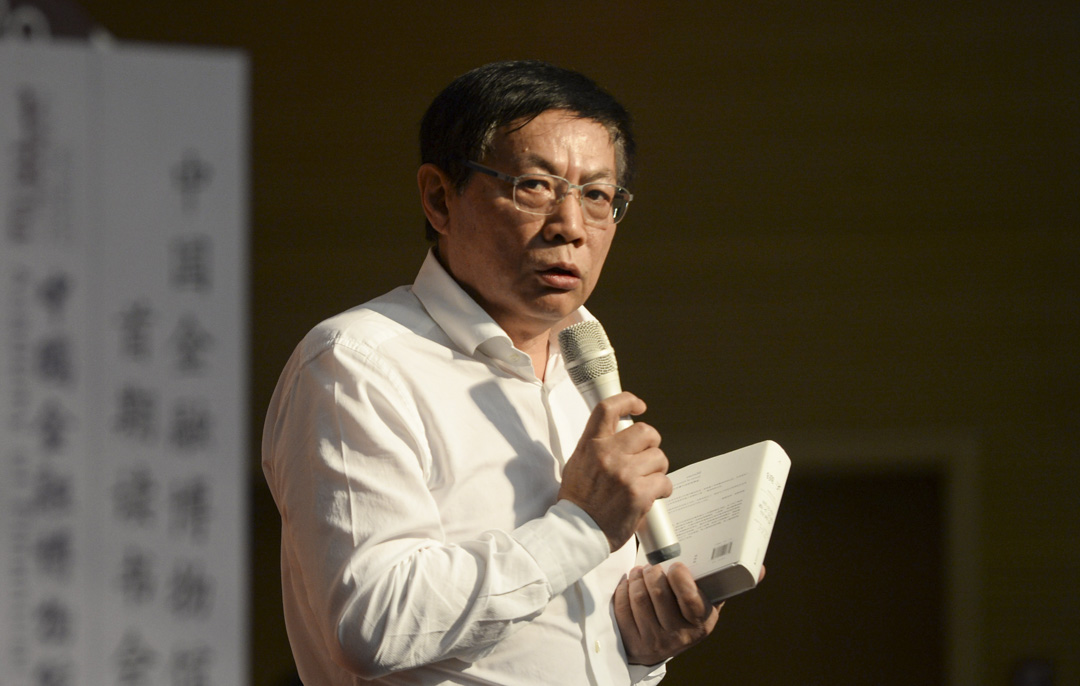 2015年9月20日,中國華遠集團董事長任志強於中國湖北省武漢市武漢科技大學華夏學院參加讀書會。